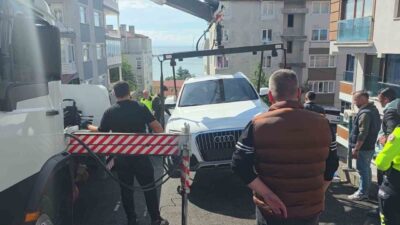 Ereğli ilçesinde, park halindeki bir aracın frenlerinin boşalması sonucu yokuş