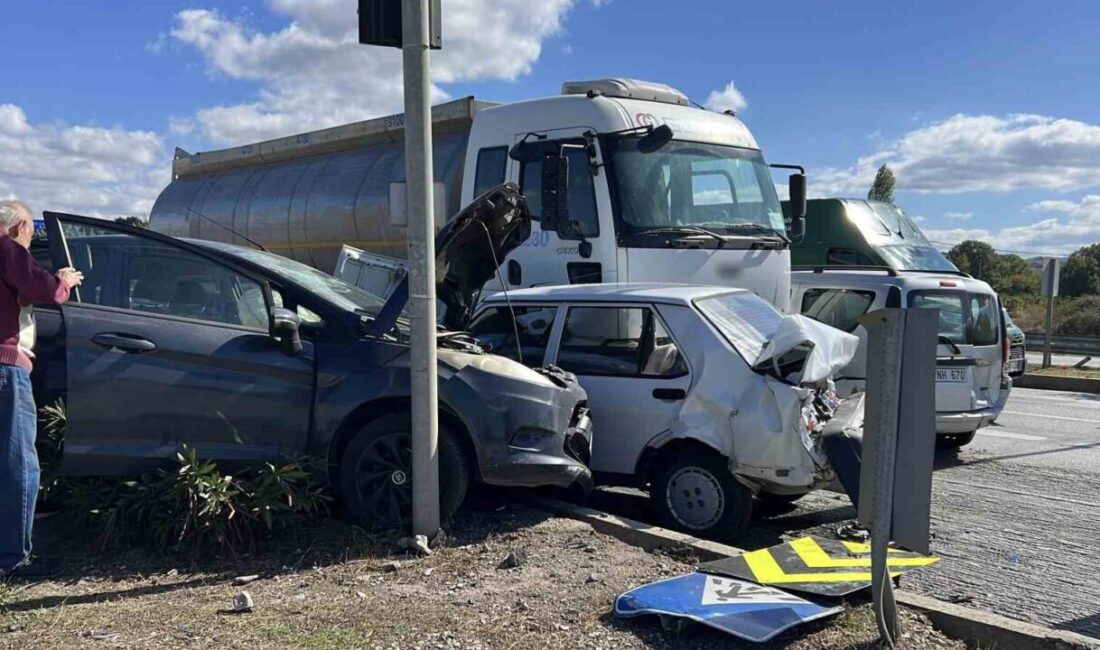 Çanakkale’de meydana gelen trafik kazasında, freni patlayan bir tankerin 4