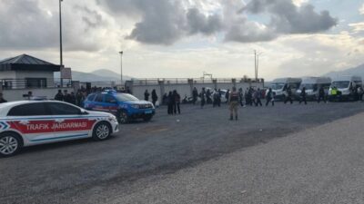 Gaziantep’te jandarma ekipleri tarafından gerçekleştirilen huzur, güvenlik ve asayiş uygulaması