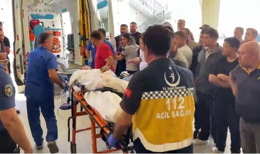 Antalya’nın Gazipaşa ilçesinde, hafriyat çalışması esnasında iş makinesinin kolu arasına