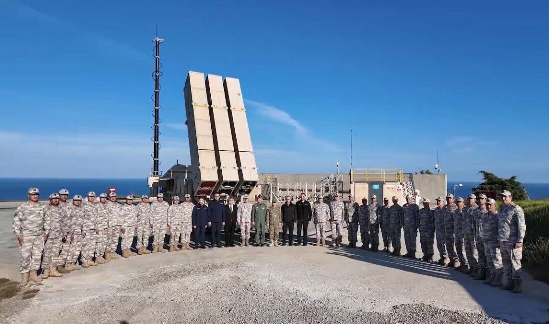 Genelkurmay Başkanı Orgeneral Selçuk Bayraktaroğlu ile Hava Kuvvetleri Komutanı Orgeneral