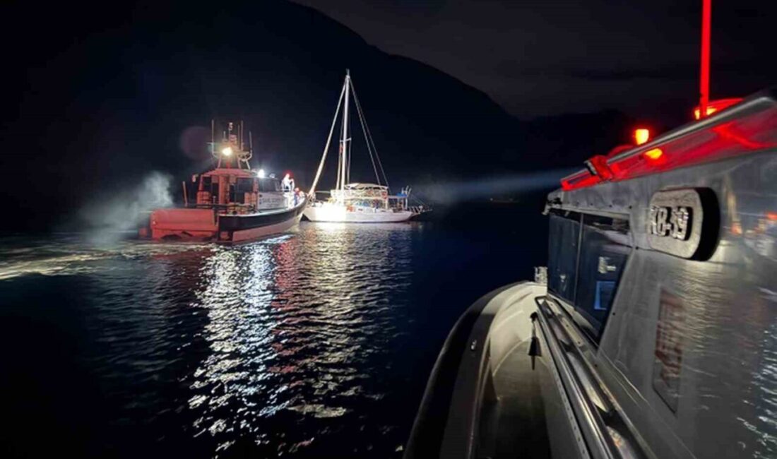 Muğla’nın Ortaca ilçesi açıklarında bir gezi teknesinde yapılan arama operasyonunda,