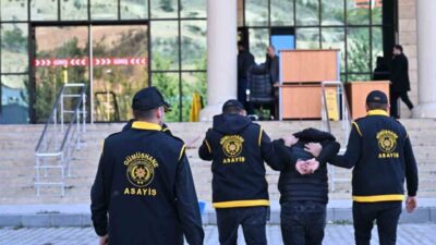 Gümüşhane’de aynı apartman içerisinde bulunan iki farklı daireden altın ve