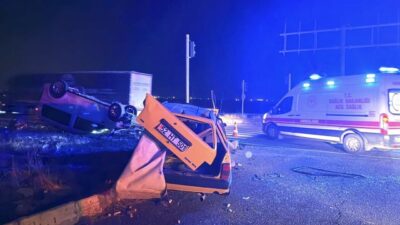 Adıyaman’da meydana gelen trafik kazasında hafif ticari araç ile otomobil