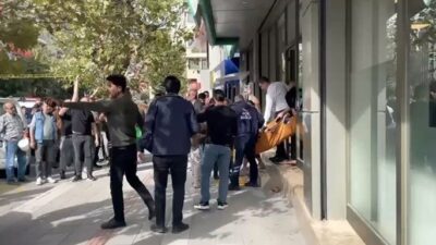 Gemlik ilçesindeki bir olayda, İstiklal Caddesi’ndeki bir telefon bayisinde meydana