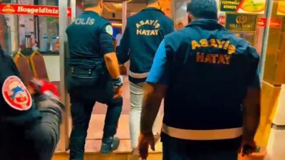 Hatay genelinde polis ekipleri tarafından yapılan asayiş denetimlerinde 54 umuma