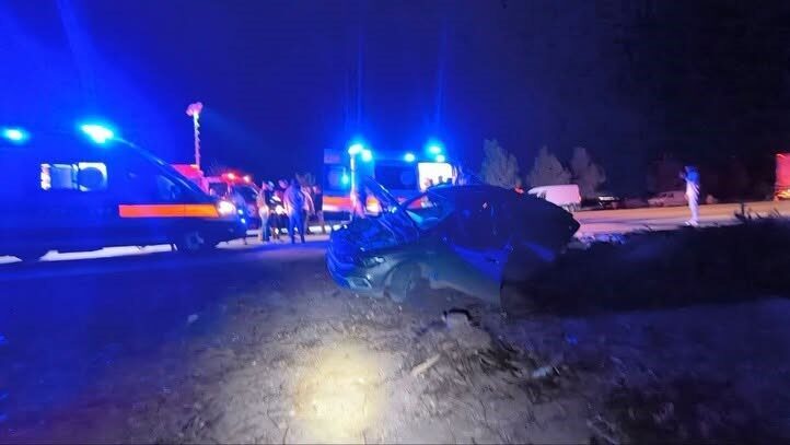 Hatay ilinde meydana gelen trafik kazasında 3’ü ağır 5 kişi
