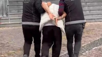 Kayseri’de polis ekipleri tarafından gerçekleştirilen operasyonda, ‘hırsızlık’ suçundan aranan ve