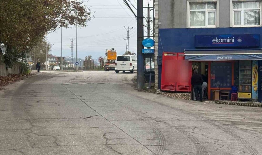 Zonguldak’ın Alaplı ilçesinde gece saatlerinde bir tekel bayisinin camını kırarak