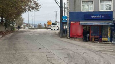 Zonguldak’ın Alaplı ilçesinde gece saatlerinde bir tekel bayisinin camını kırarak