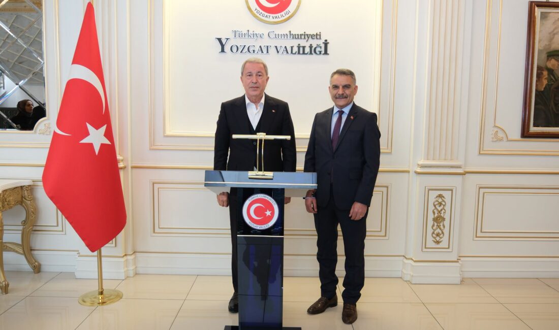 Türkiye Büyük Millet Meclisi (TBMM) Milli Savunma Komisyonu Başkanı ve