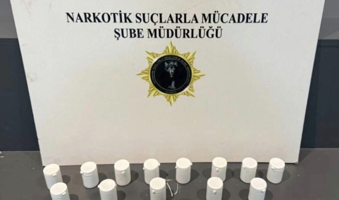 Samsun’un İlkadım ilçesinde düzenlenen operasyonda, 5 bin 630 adet uyuşturucu