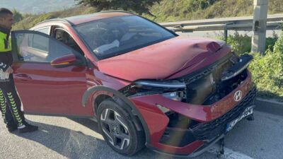 Samsun’un İlkadım ilçesinde iki aracın karıştığı trafik kazasında maddi hasar