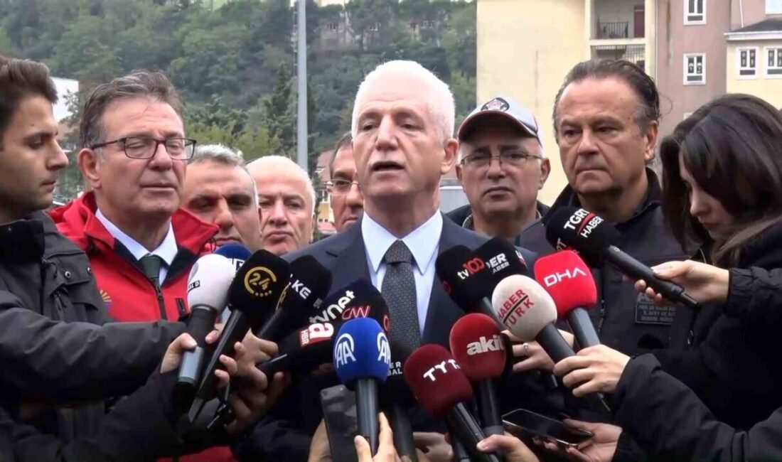 İstanbul Valisi Davut Gül, İstanbul’da 6 kişinin hayatını kaybettiğini, 1
