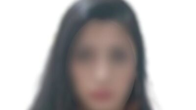 Beyoğlu’nda polis arması bulunan kıyafetle dans ederek video çeken 21