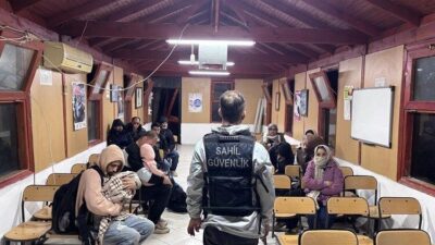 İzmir’in Seferihisar, Karaburun ve Urla ilçelerinde sahil güvenlik ve jandarma