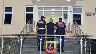 İzmir’in Dikili ilçesinde, toplamda 11 ayrı suçtan toplamda 27 yıl