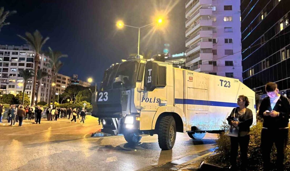 İzmir Büyükşehir Belediye Başkanı Cemil Tugay’a karşı bir protesto düzenlemek