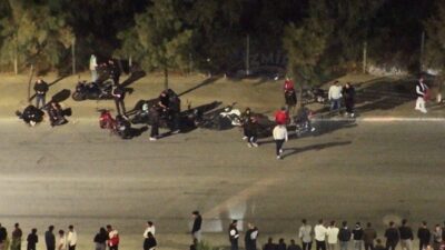 İzmir’in Çiğli ilçesinde polis ekipleri, trafik güvenliğini tehlikeye atan sürücülere