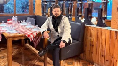 İzmir’in Buca ilçesindeki bir restoranda, iş yeri sahibi ile müşteri
