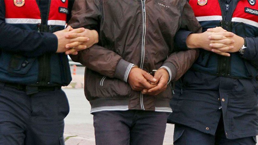 Yozgat’ta jandarma ekiplerinin aranan şahıslara yönelik gerçekleştirdiği başarılı operasyonda, hakkında
