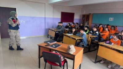Erzincan’da jandarma ekipleri tarafından 65 okul ve çevresindeki 128 umuma