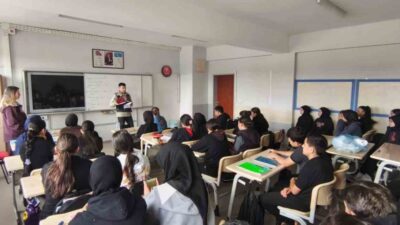 Afyonkarahisar İl Jandarma Komutanlığı, 6 ilçedeki okullarda toplam 715 öğrenci