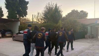 Denizli İl Jandarma Komutanlığı ekipleri, yaşlı vatandaşları telefonla arayarak kendilerini