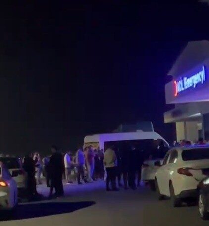 Kahramanmaraş’ın Türkoğlu ilçesinde iki grup arasında çıkan silahlı kavgada bir