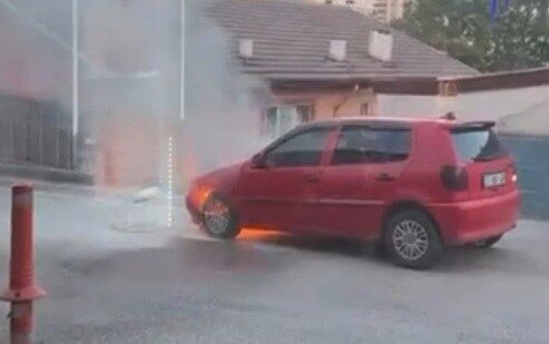 Karabük’te, Kayabaşı Mahallesi Yıldız Caddesi’nde park halindeki bir araç alev
