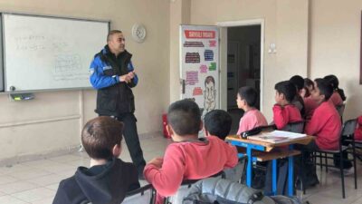 Kars Emniyet Müdürlüğü ekipleri, Dikme Köyü Hacı Yasemen Yılmazel Ortaokulu