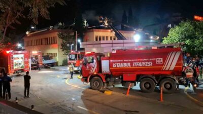 Kartal Koşuyolu Yüksek İhtisas Eğitim ve Araştırma Hastanesi’nin çatısındaki yangın,