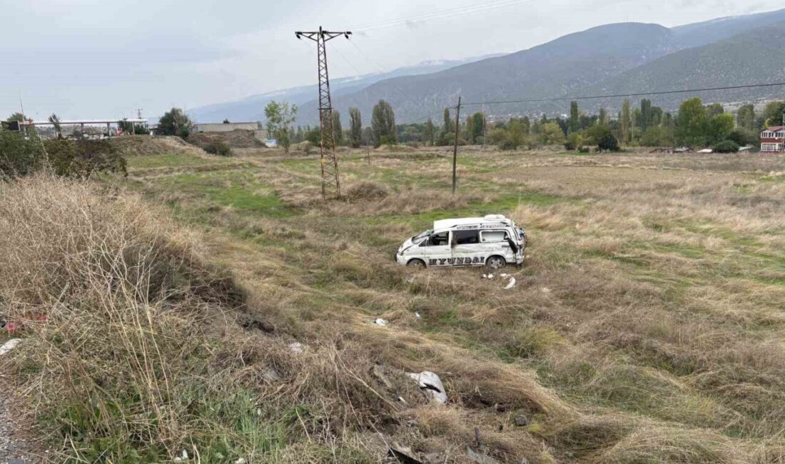 Tosya ilçesinde meydana gelen iki ayrı trafik kazasında toplam 3