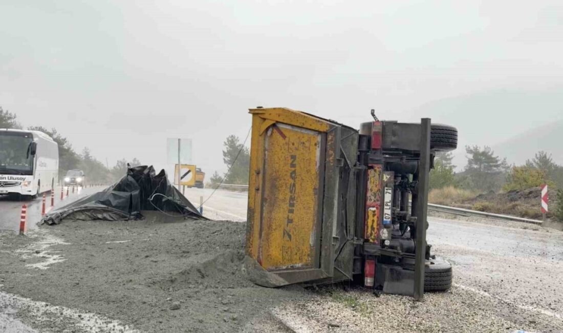 Hanönü ilçesinde, Kastamonu-Sinop karayolu üzerinde meydana gelen trafik kazasında, yağış
