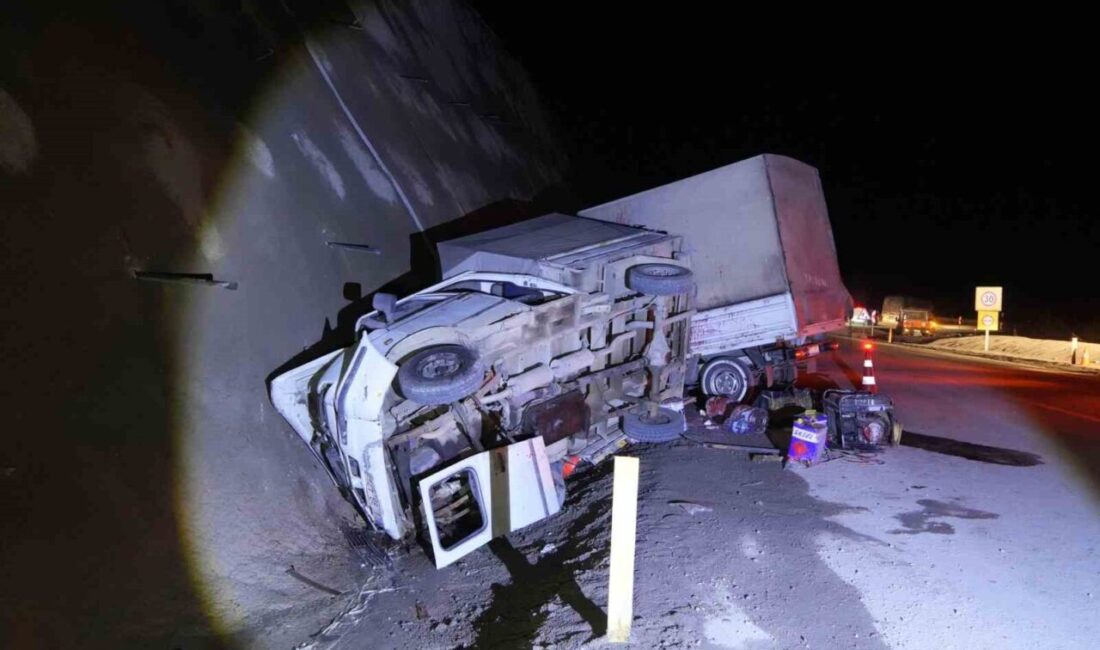 Kastamonu’da iki kamyonetin çarpışması neticesinde meydana gelen kazada 9 kişi