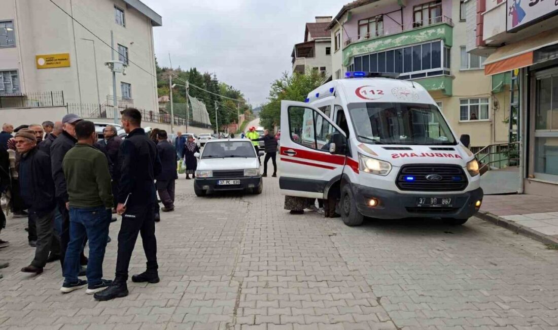 Hanönü ilçesi pazarında meydana gelen olayda, bir kadın otomobilin çarpması