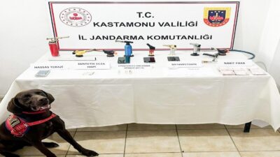 Kastamonu’da Jandarma ekipleri tarafından gerçekleştirilen uyuşturucu operasyonunda 5 şüpheliden 1’i