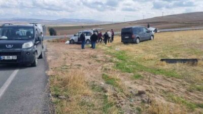 Bünyan ilçesinde meydana gelen trafik kazasında hafif ticari araç ile