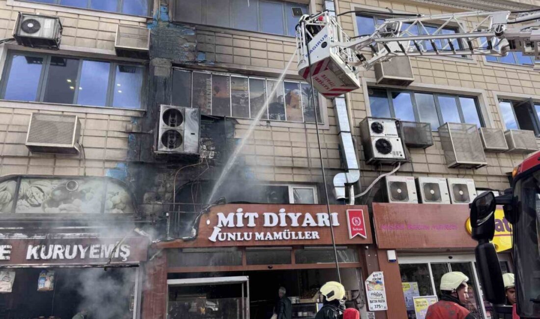 Melikgazi ilçesinde bulunan bir işyerinde çıkan yangına itfaiye ekipleri müdahale
