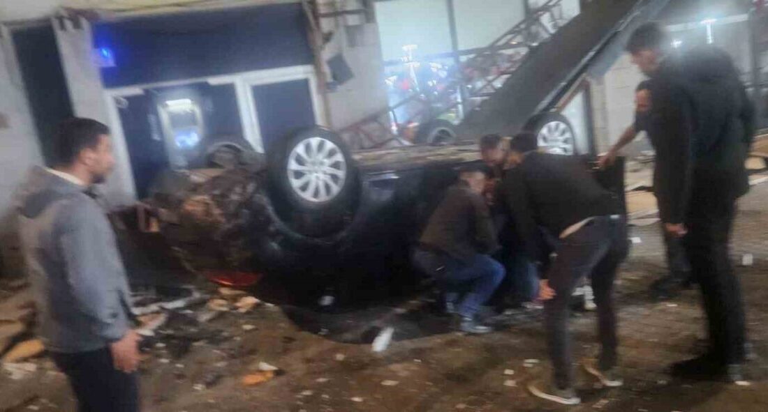 Kayseri’nin İncesu ilçesinde kontrolden çıkan otomobil, yaklaşık 50 metre yükseklikteki