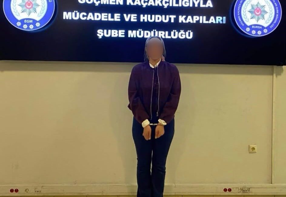 Bir yabancı uyruklu kadın, Bursa’da kendisini avukat olarak tanıtarak hukuki
