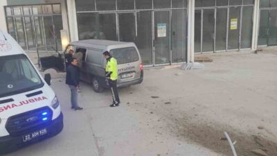 Keşan ilçesinde polisin dur ihtarına uymayan ve ardından kaçmaya başlayan
