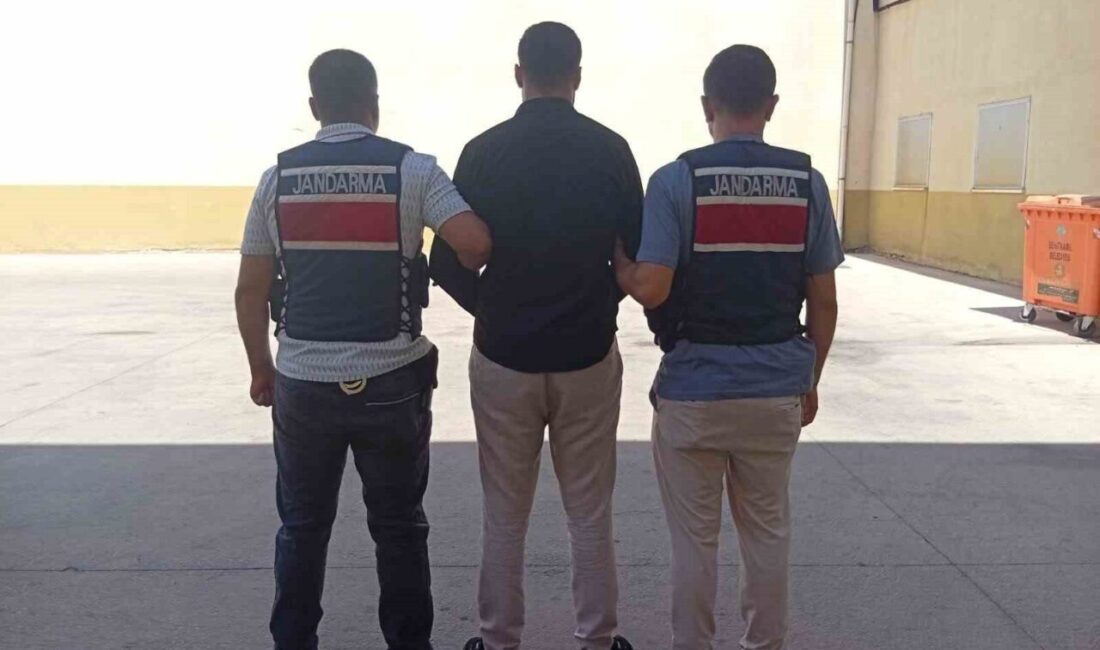 Gaziantep’te, farklı suçlardan 14 yıl kesinleşmiş hapis cezasıyla aranan bir
