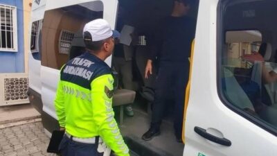 Kilis’te öğrencilerin güvenliğini sağlamak amacıyla okul çevrelerinde jandarma ekipleri tarafından
