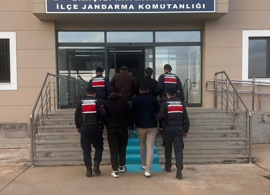Kırıkkale’nin Bahşılı ilçesinde jandarma ekiplerince düzenlenen uyuşturucu operasyonunda 6 bin