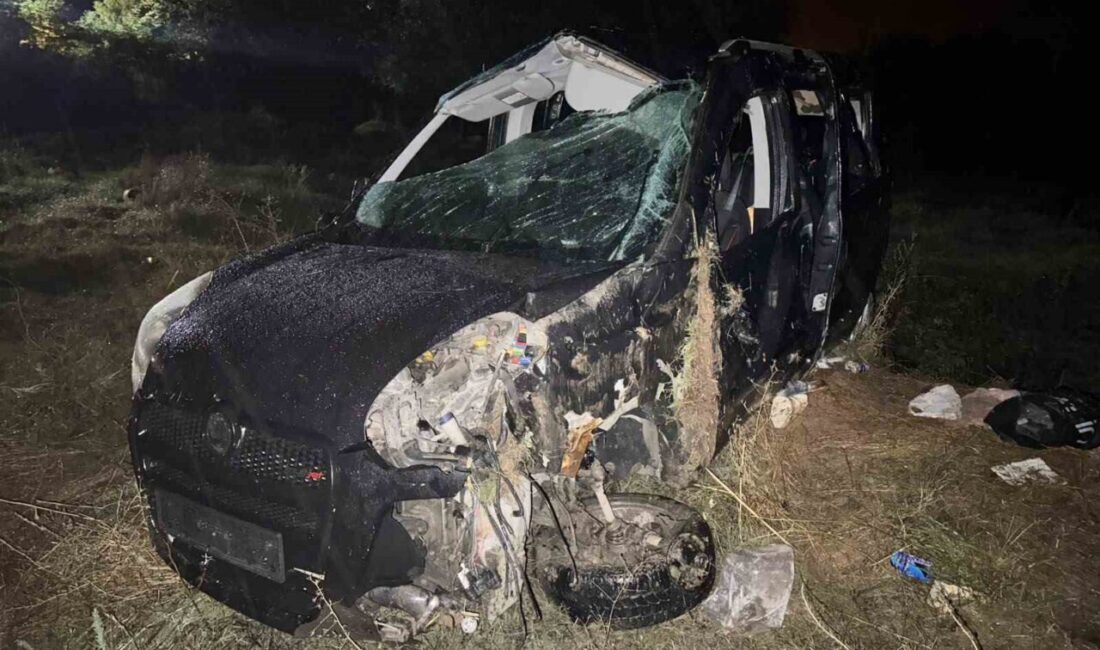 Kırıkkale’de yaşanan trafik kazasında, yağışlı hava sebebiyle kontrolden çıkan hafif