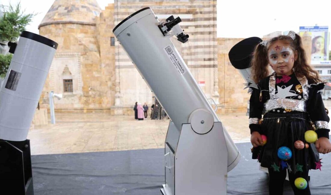 Kırşehirliler, Bilim ve Amatör Astronomi Kulübü iş birliğiyle düzenlenen halk