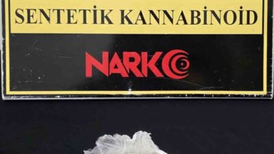 Kırşehir İl Emniyet Müdürlüğü ekiplerinin gerçekleştirdiği operasyonda durdurulan bir araçtan