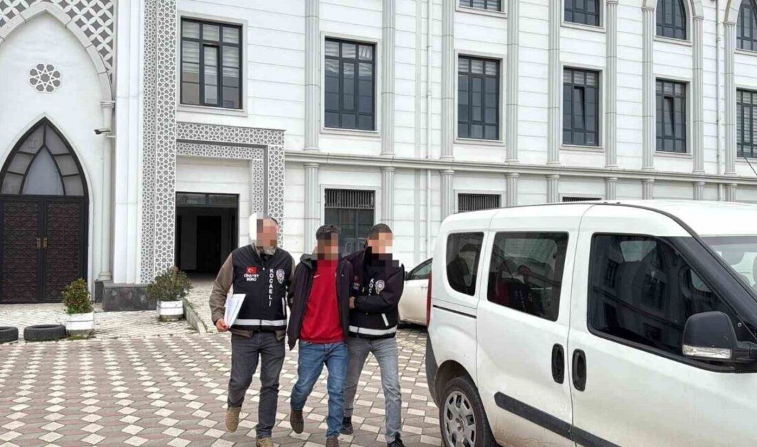 Körfez ilçesinde, bir adamın iddiasına göre yatak odasında arkadaşına ait