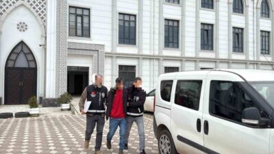 Körfez ilçesinde, bir adamın iddiasına göre yatak odasında arkadaşına ait